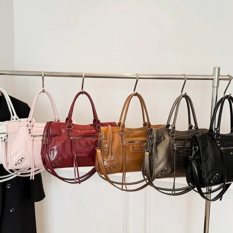 SEAME - Carmela - Stylish Handbag with Spacious Interior & Minimalist Design Black